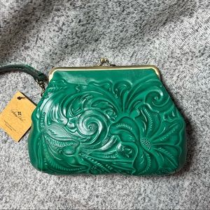 Patricia Nash Savena Soft Green Tooled Leather Kiss Lock Clutch Wristlet